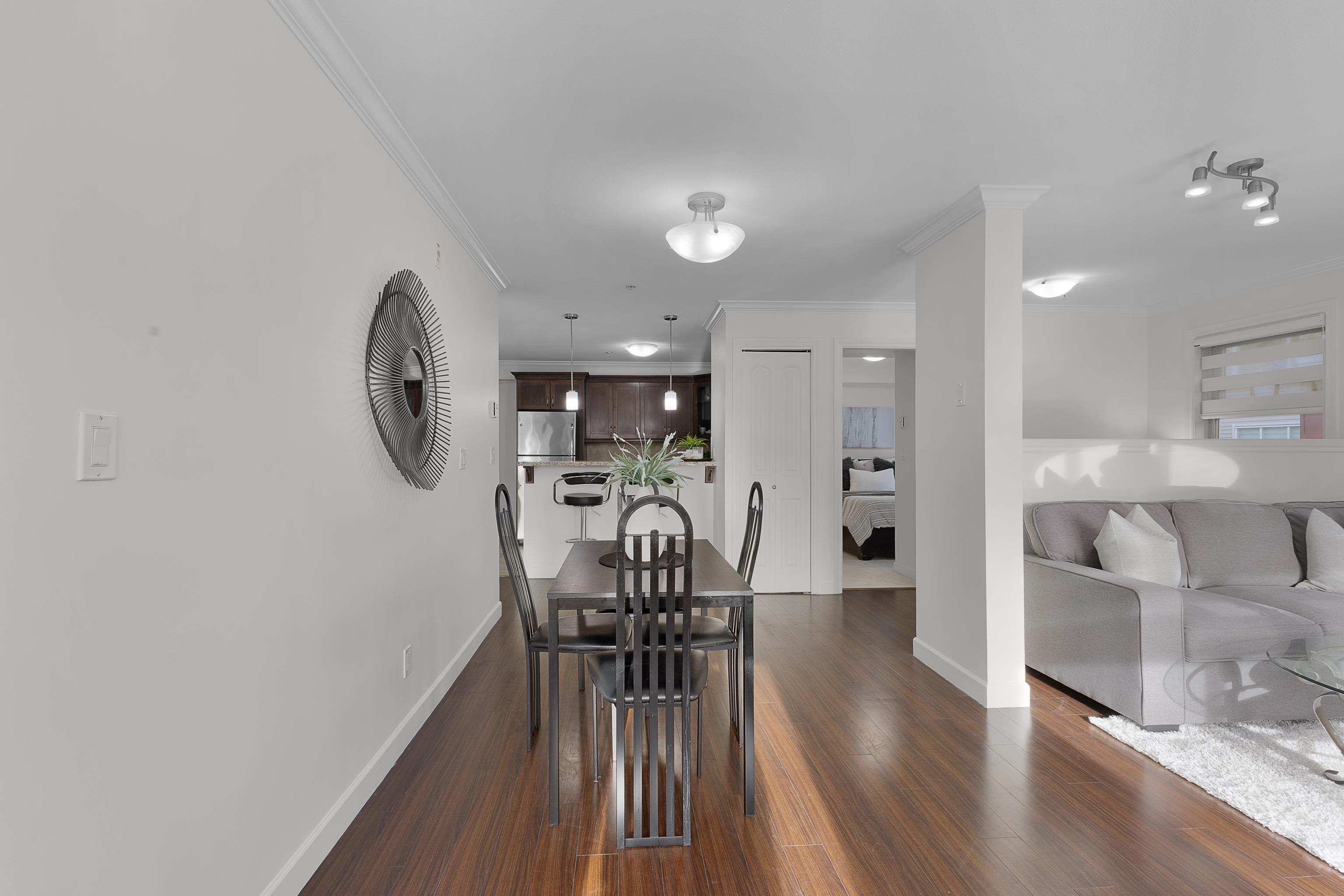 202-8084 120a Street, Surrey, BC, V3W 1V2 photo 3
