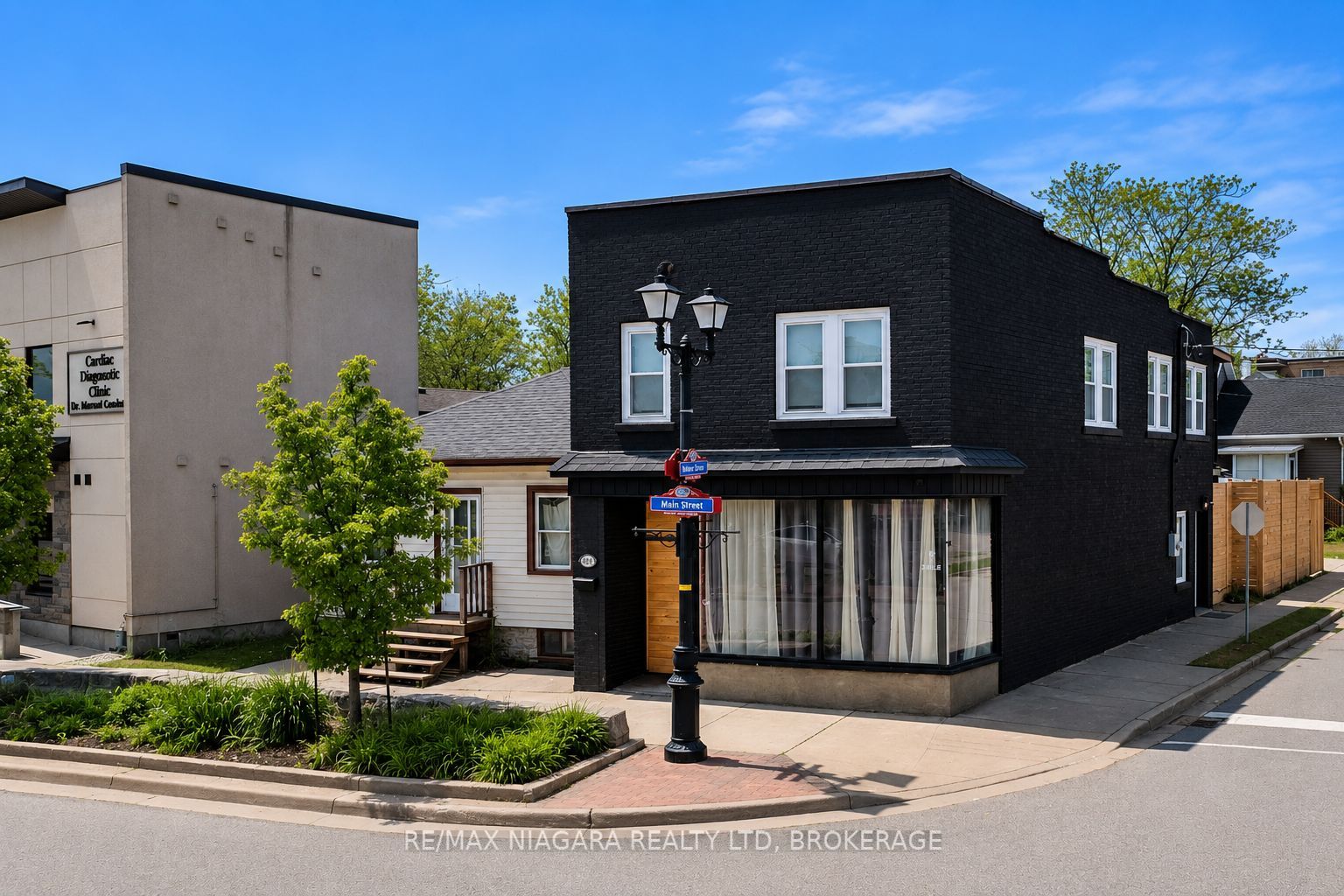 Additional image 3 of 6043 Main Street, Niagara Falls, ON, L2G 6A1