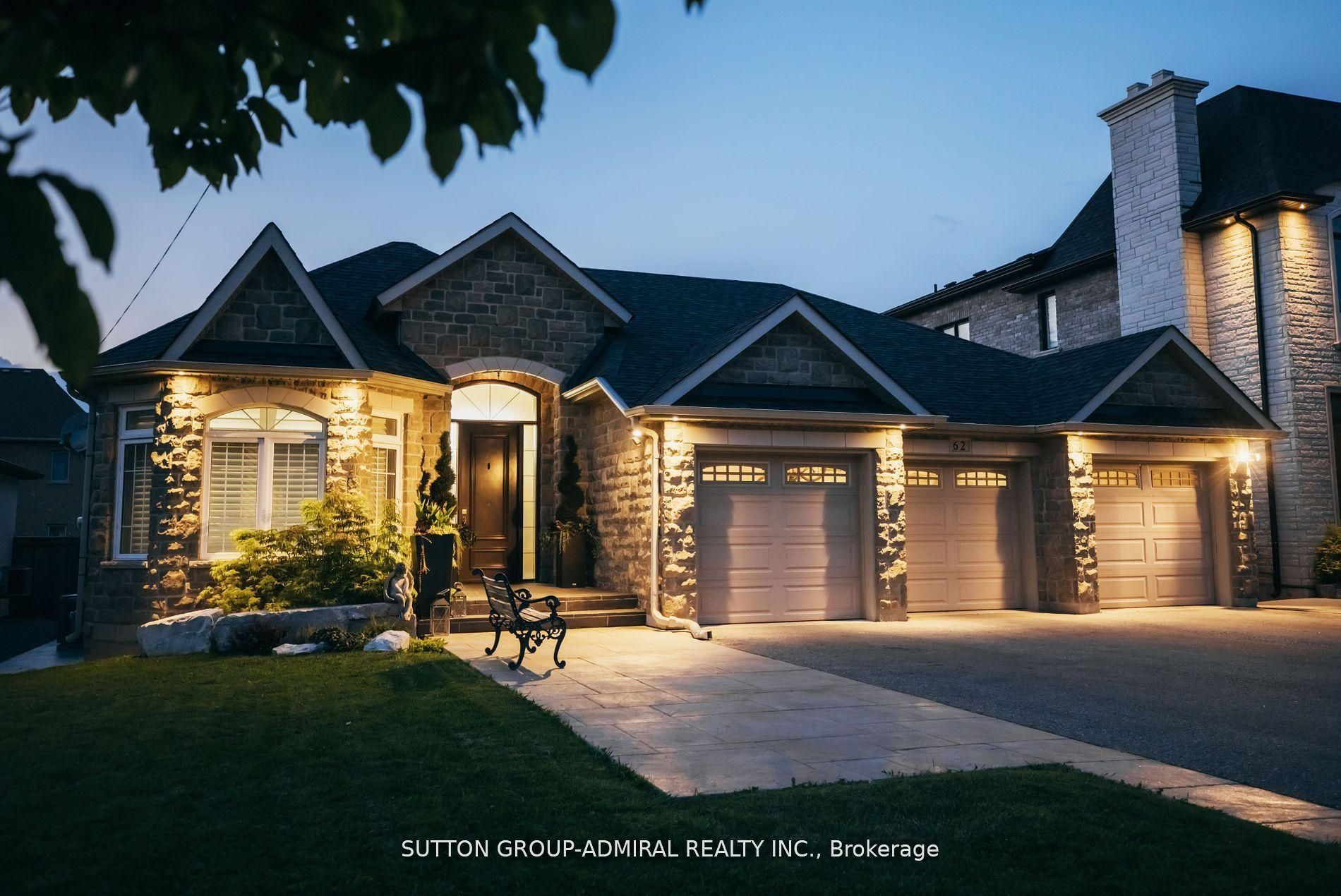 62 Bond Crescent, Richmond Hill, ON, L4E 3K5