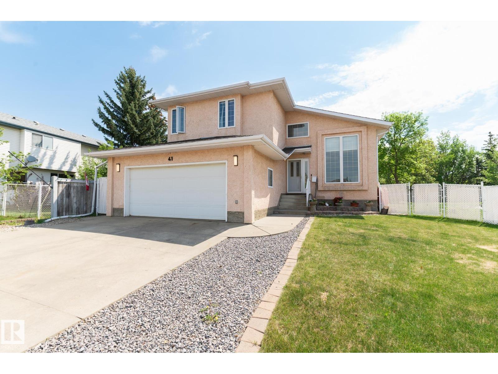 41 Deer Park Way, Spruce Grove, AB, T7X3K4