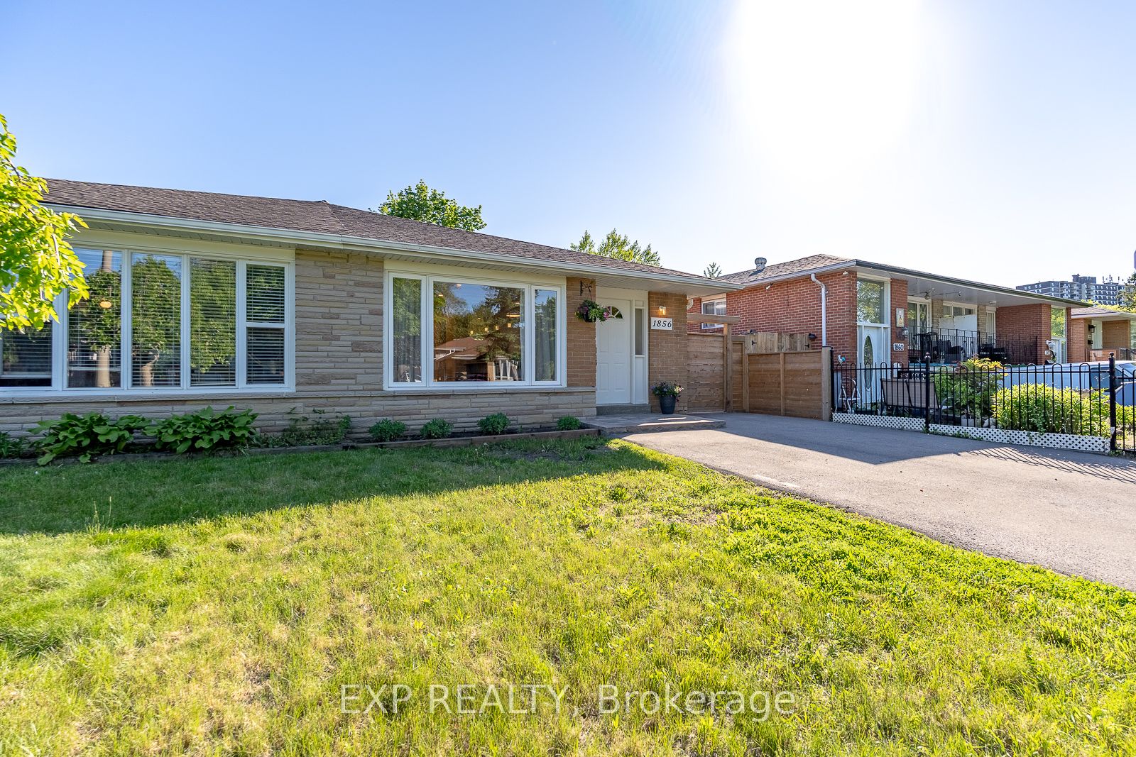 Additional image 2 of 1856 Bonnymede Drive, Mississauga, ON, L5J 1E1