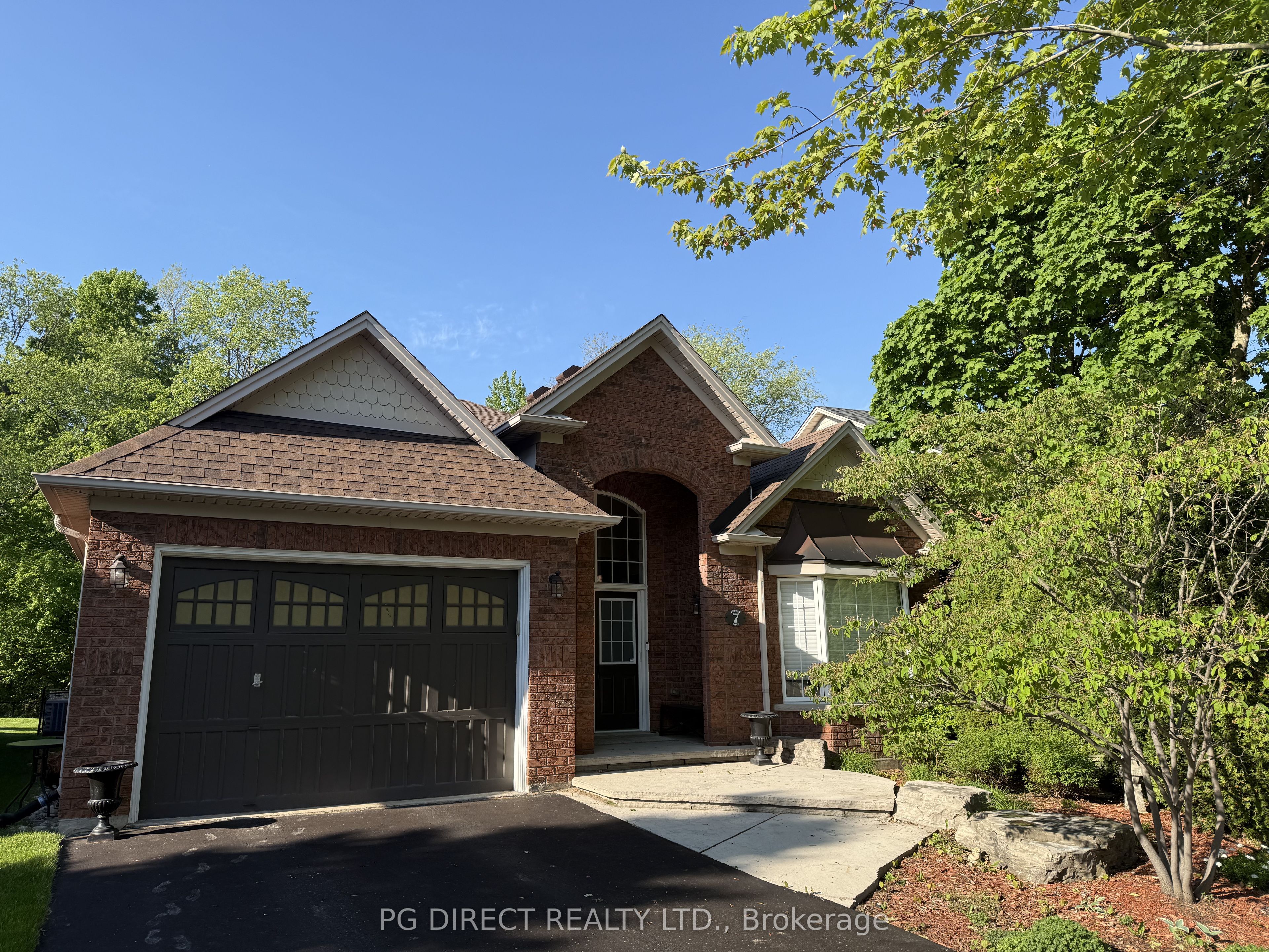 7 Putney Road, Caledon, ON, L7C 1R4