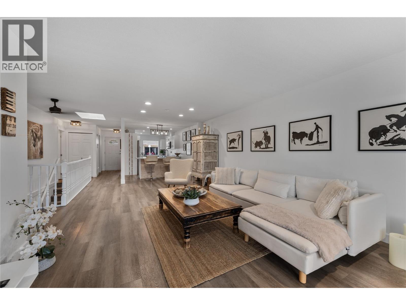 Additional image 5 of 3-1874 Parkview Crescent, Kelowna, BC, V1X7G6