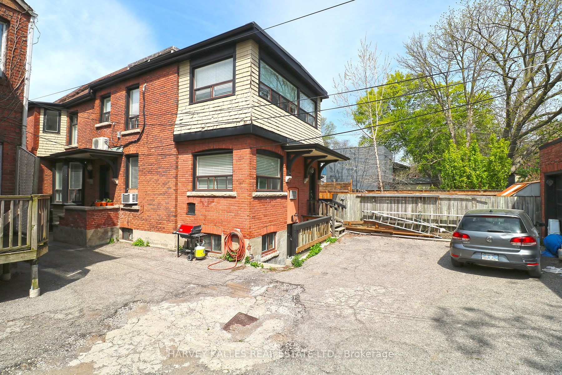 Additional image 2 of 4-27 Hiawatha Road, Toronto, ON, M4L 2X7