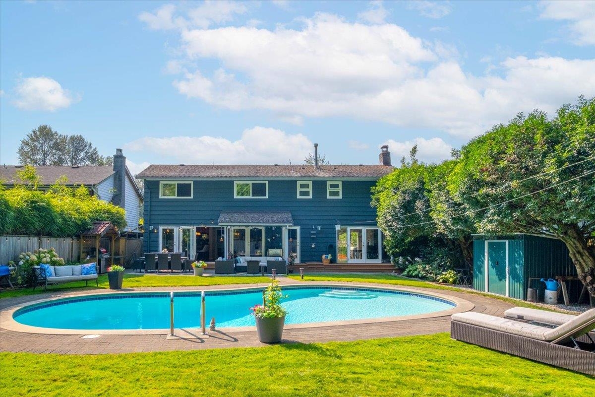2864 Bushnell Place, North Vancouver, BC, V7J 2Y8