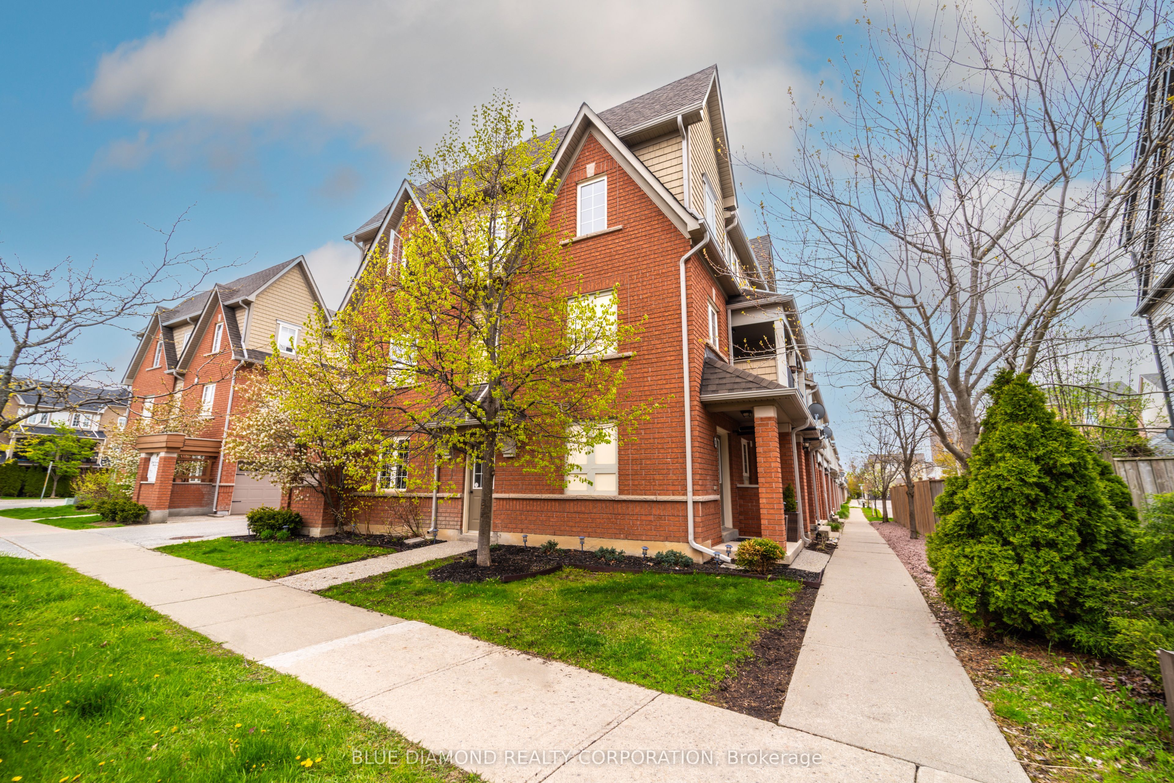 14-2360 Parkhaven Boulevard, Oakville, ON, L6H 7S6