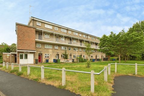 Wilson Close, Cambridge CB4