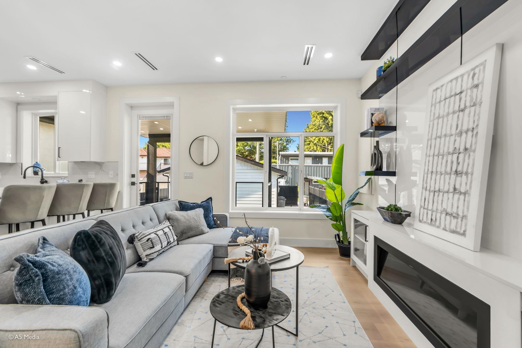 Additional image 4 of 1-281 48th Avenue E, Vancouver, BC, V5W 2C9