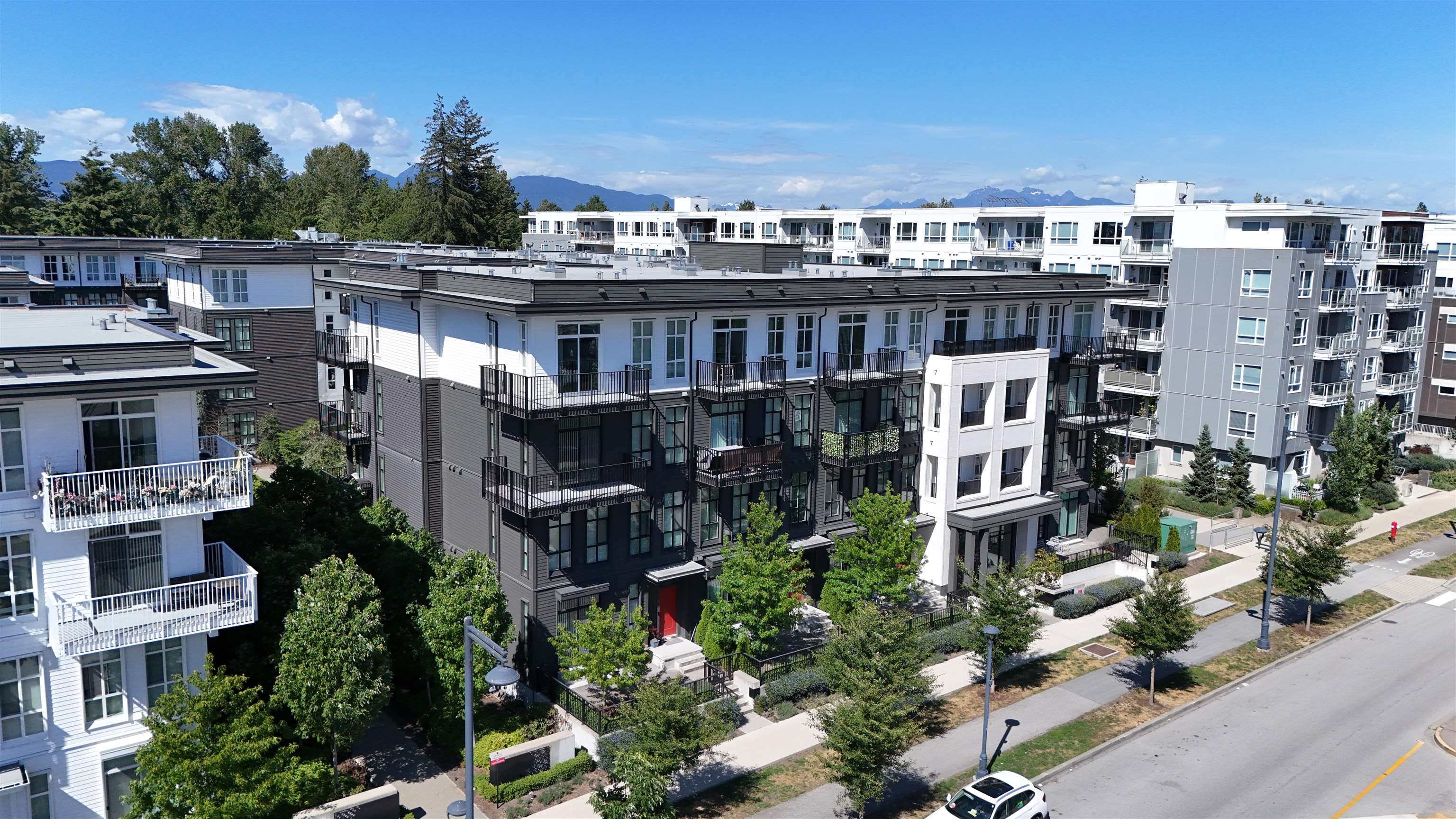 Additional image 3 of 304-13963 105 Boulevard, Surrey, BC, V3T 0M9