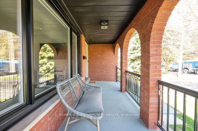 19 Hamer Boulevard, Toronto, ON, M9R 4A8 photo 5