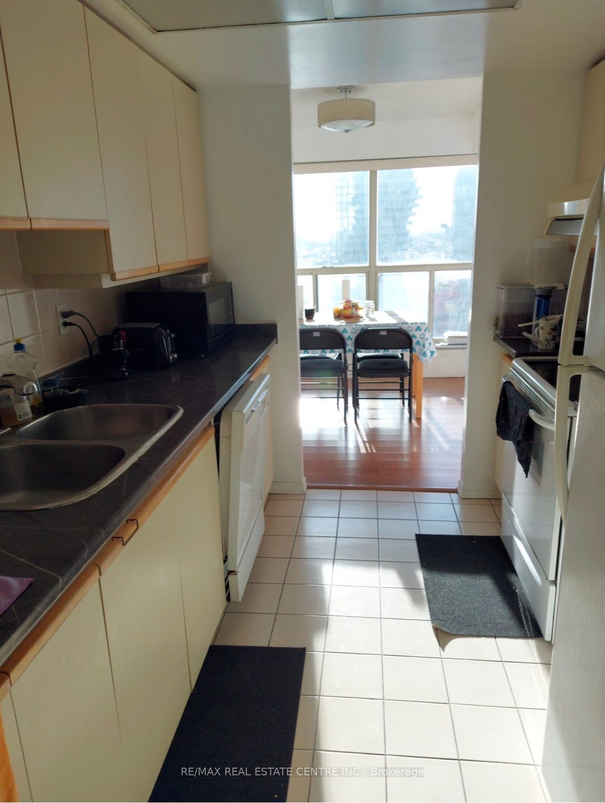 Additional image 3 of 1710-335 Webb Drive, Mississauga, ON, L5B 4A1