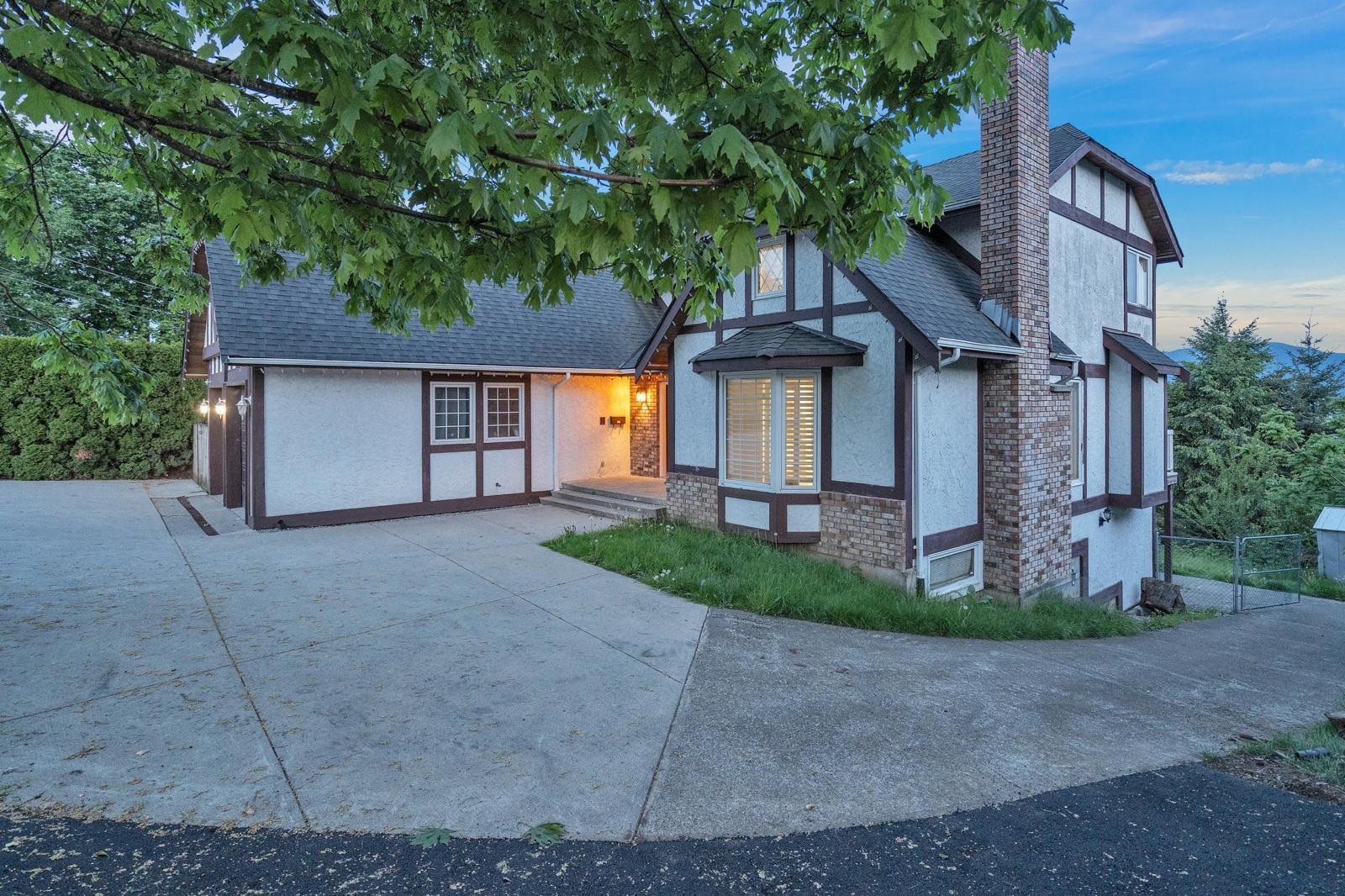Additional image 2 of 35070 Marshall Road, Abbotsford, BC, V3G 2B8