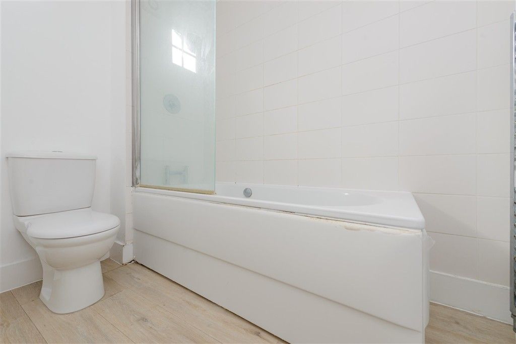 Additional image 6 of 4 bed maisonette for saleEastgate Terrace, Rochester, Kent ME1