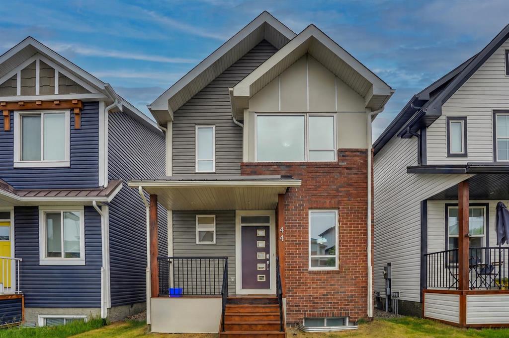 44 Seton Villas SE, Calgary, AB, T3M 3G6