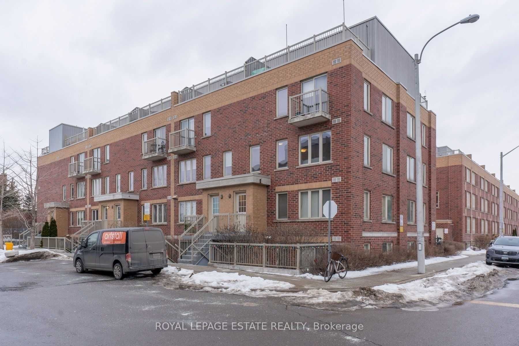 123-20 Elsie Lane, Toronto, ON, M6P 3N9