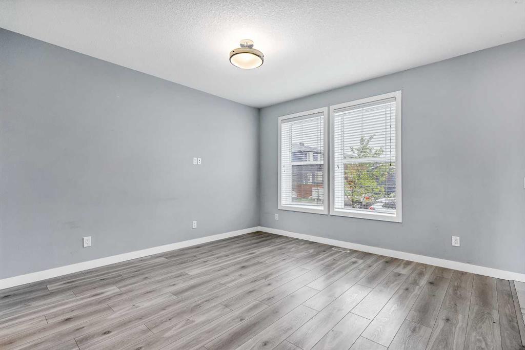 25 Red Embers Place NE, Calgary, AB, T3N 1K6 photo 3