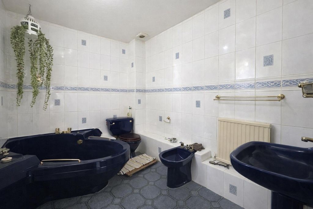 Additional image 15 of 7 bed detached house for saleRochester Road, Halling, Rochester ME2
