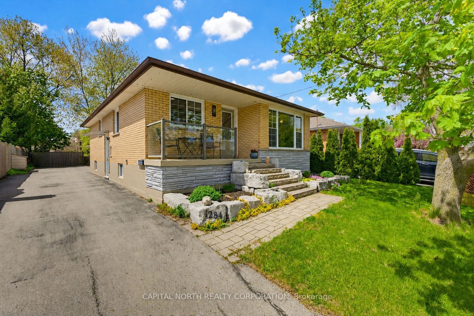1284 Hertel Crescent, Burlington, ON, L7P 2S5