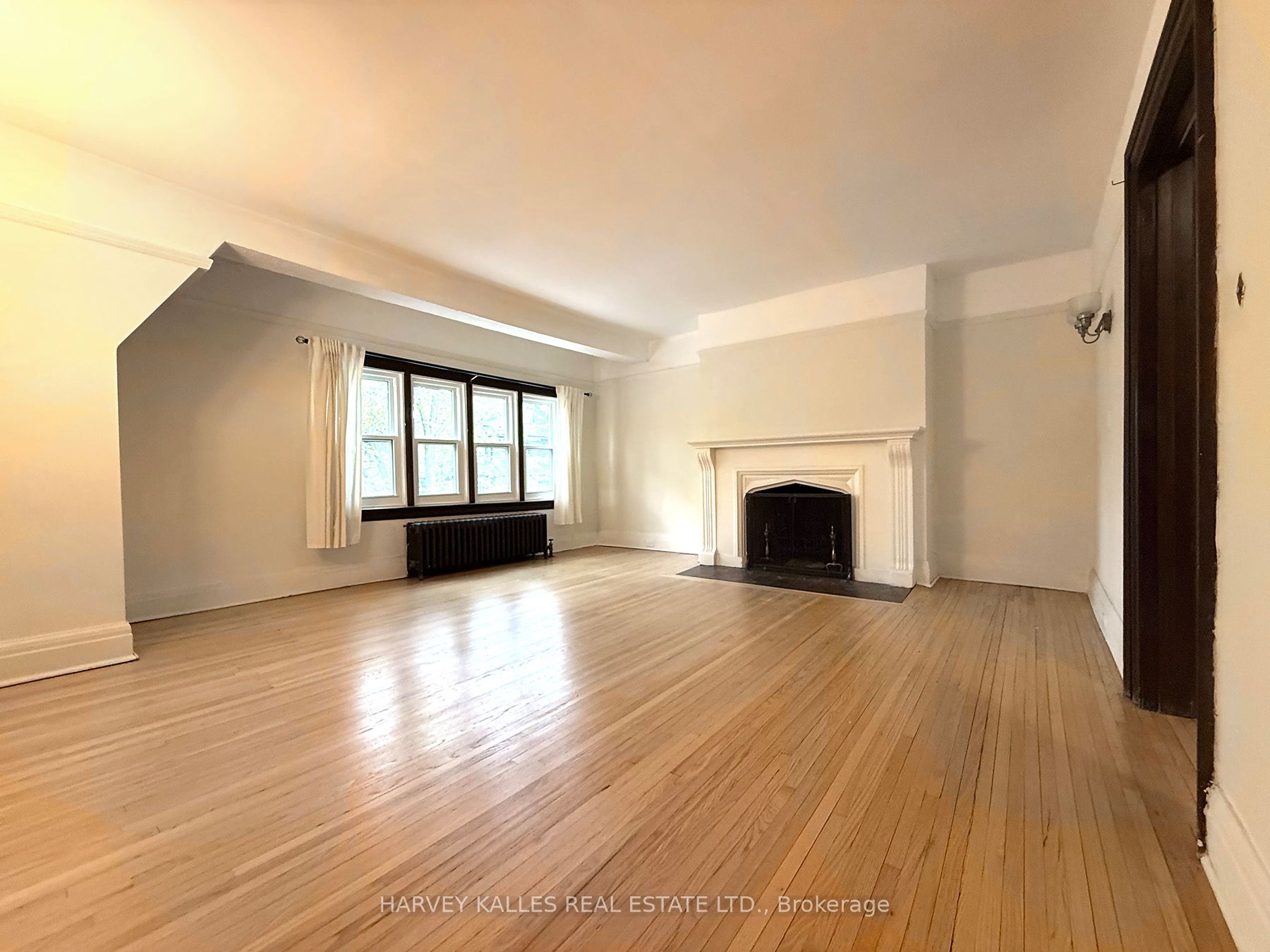B-42 Glencairn Avenue, Toronto, ON, M4R 1M5 photo 4