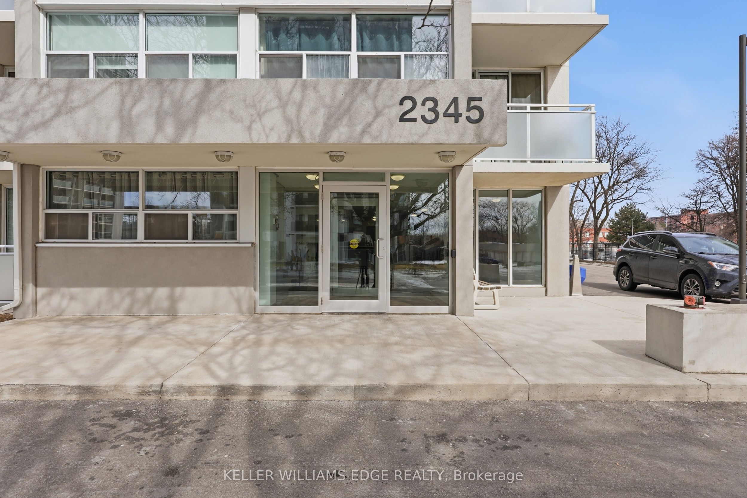 703-2345 Confederation Parkway, Mississauga, ON, L5B 2H3 photo 3