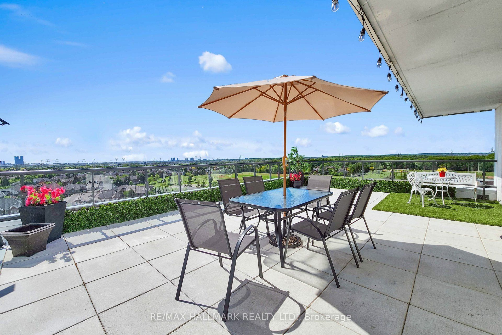 1101-8 Beverley Glen Boulevard, Vaughan, ON, L4J 0L5 photo 5
