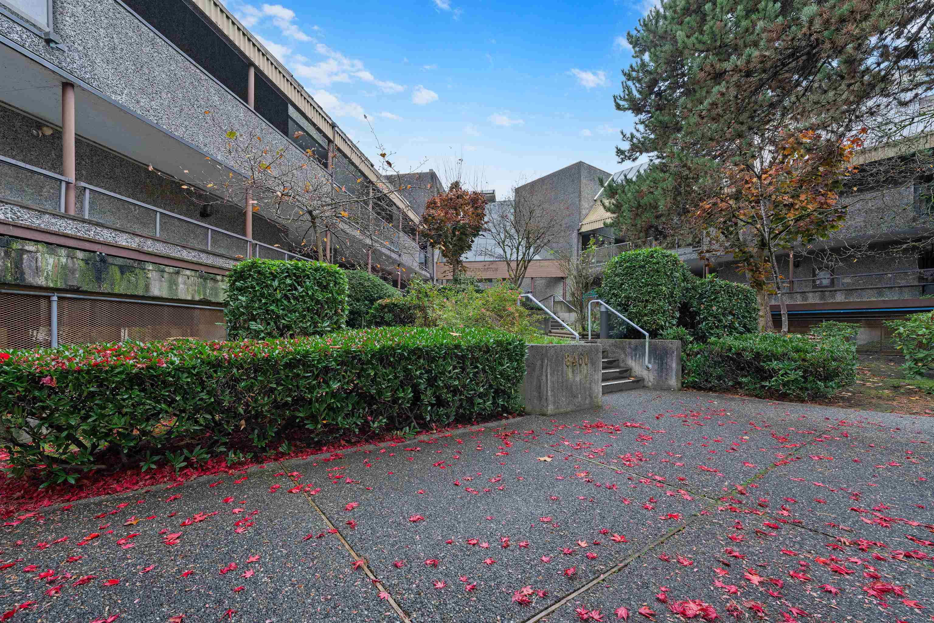 327-8460 Ackroyd Road, Richmond, BC, V6X 3E9 photo 2