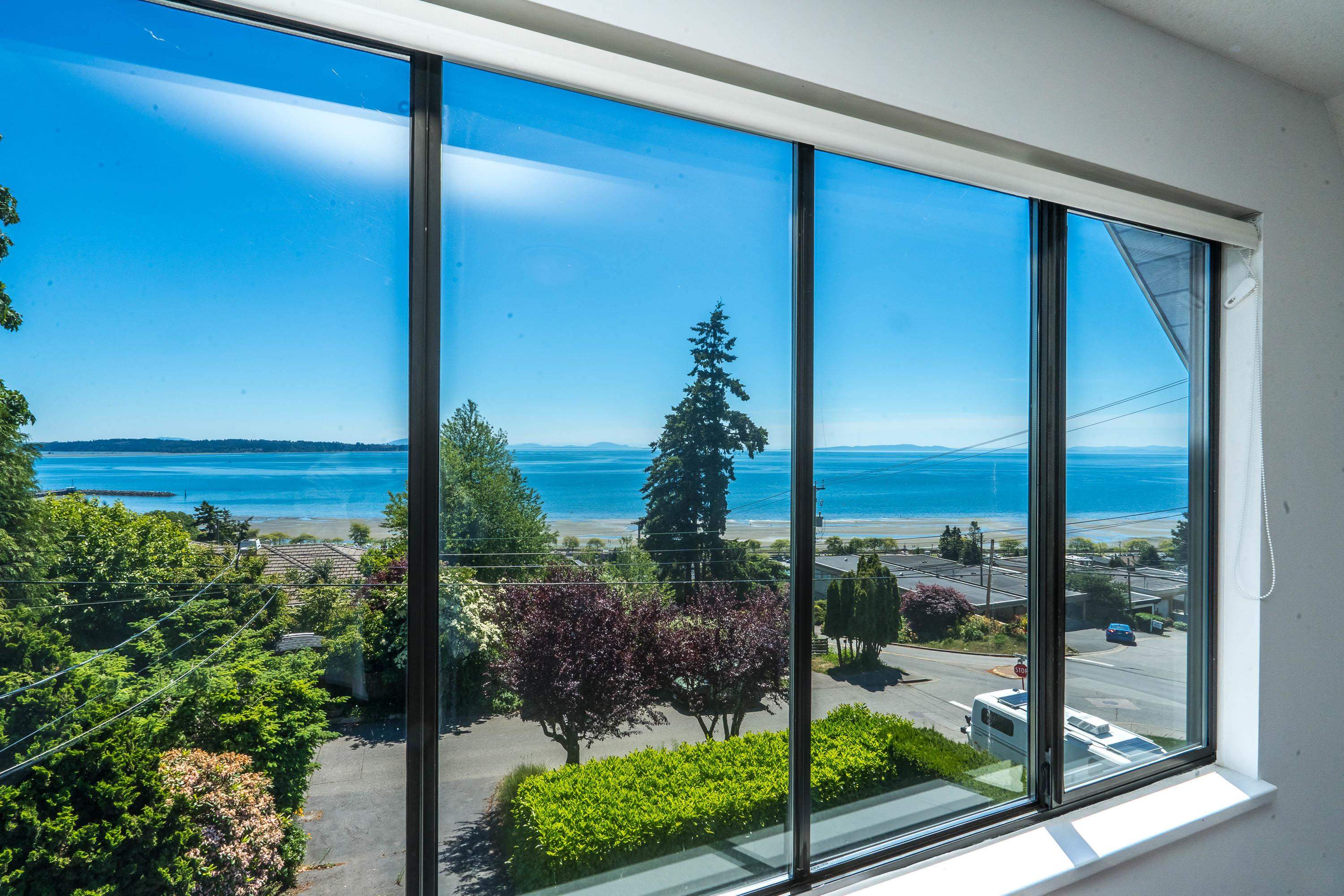 14815 Hardie Avenue, White Rock, BC, V4B 2H6