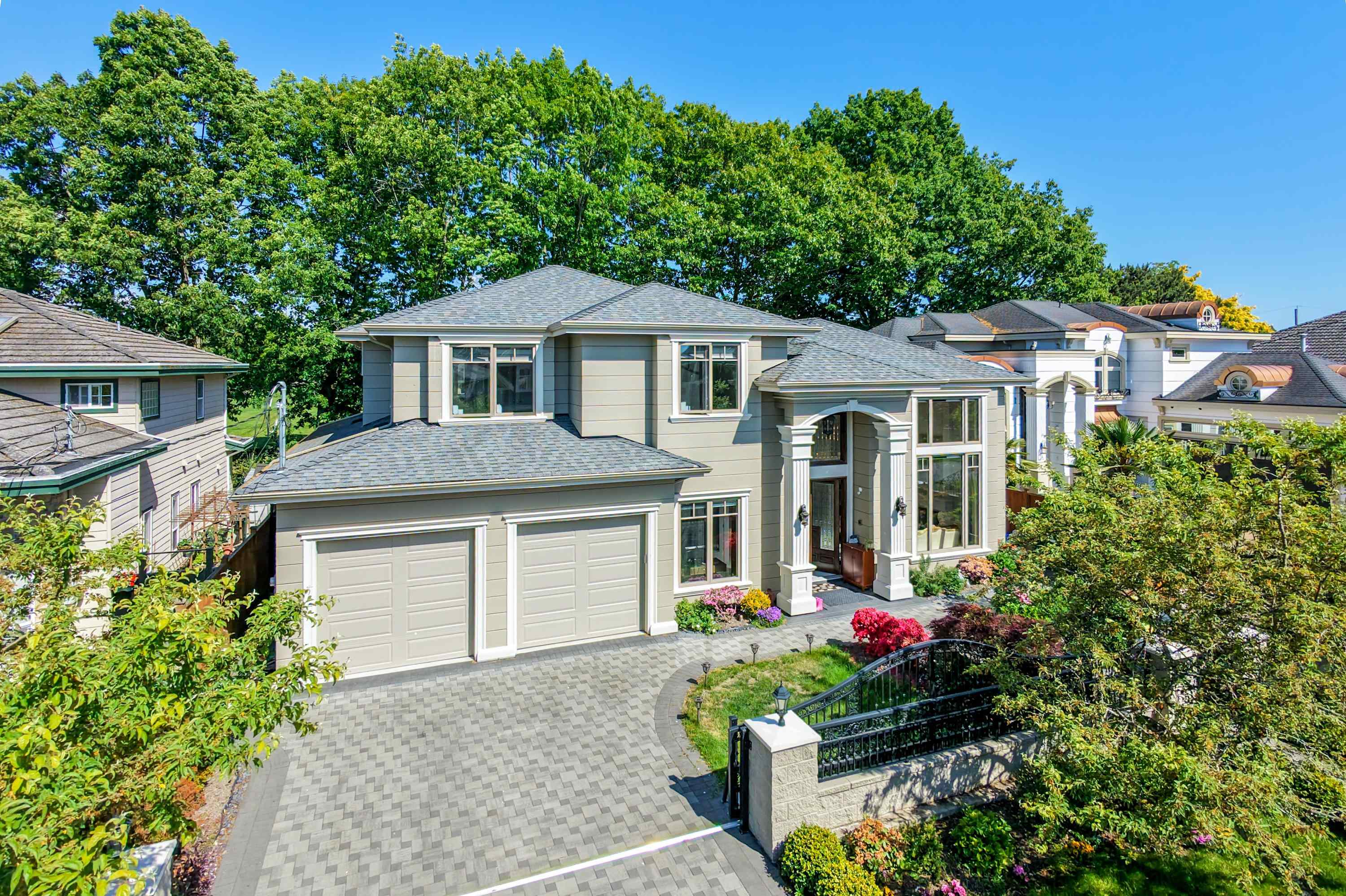 8520 Elsmore Road, Richmond, BC, V7C 2A1 photo 2
