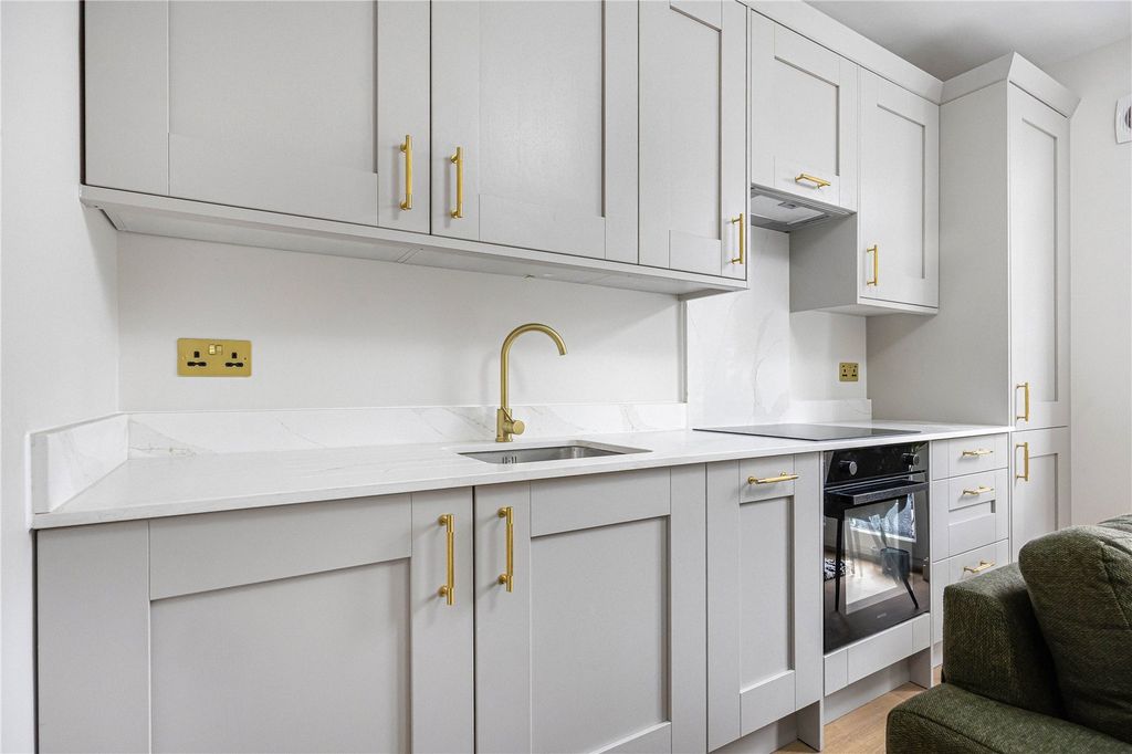 Additional image 28 of 4 bed terraced house for saleLorne Street, Reading RG1