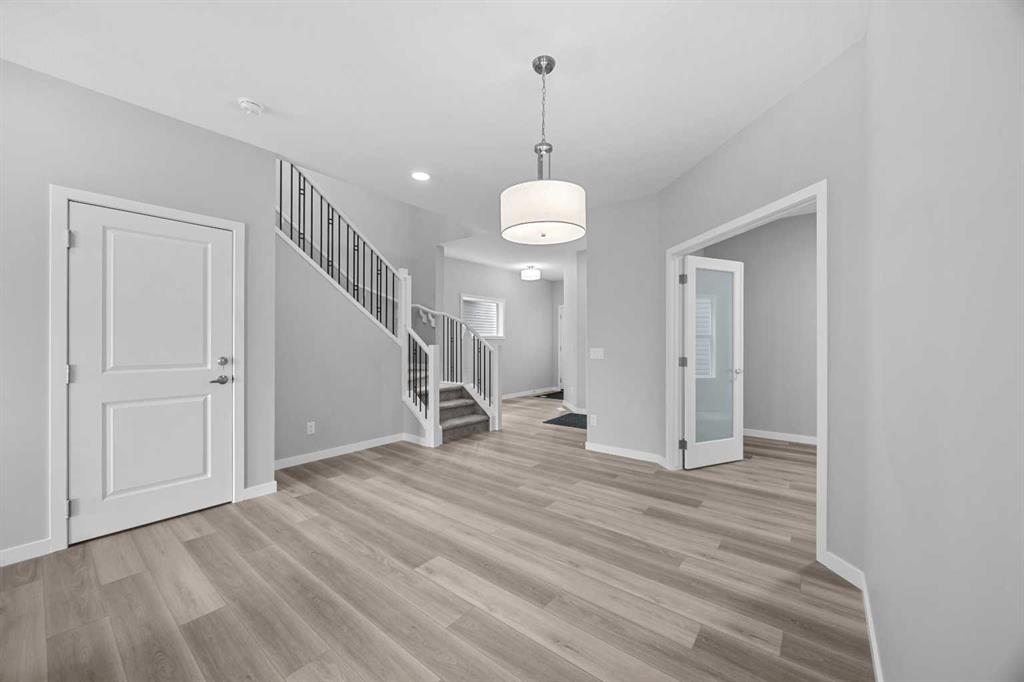 74 Lucas Place NW, Calgary, AB, T3P 2E5 photo 5