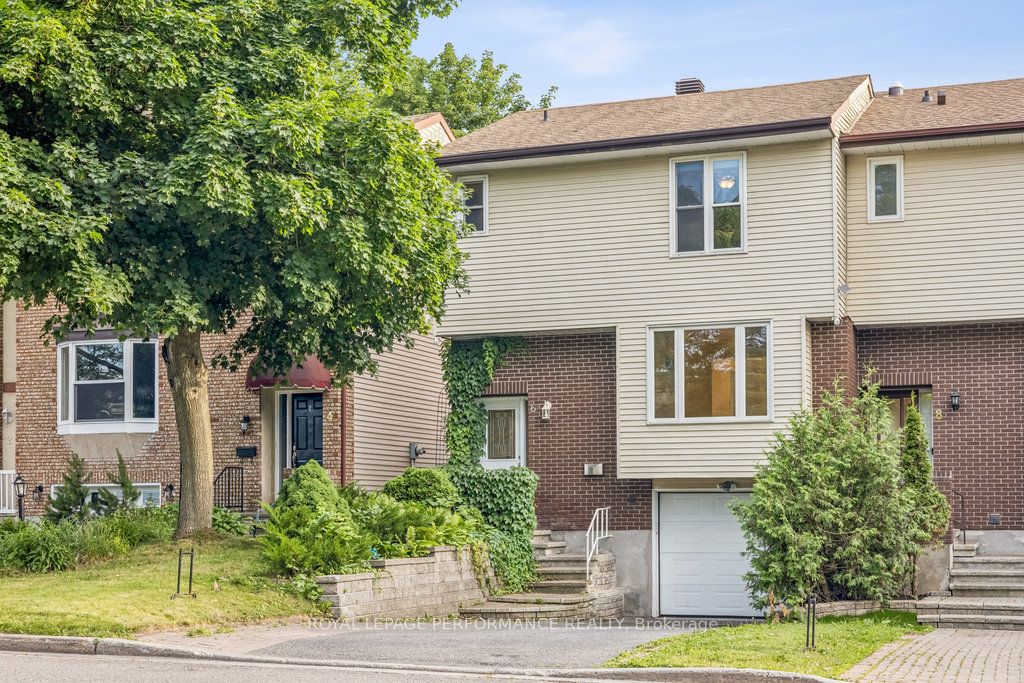 Additional image 3 of 6 Gillespie Crescent, Ottawa, ON, K1V 9X8