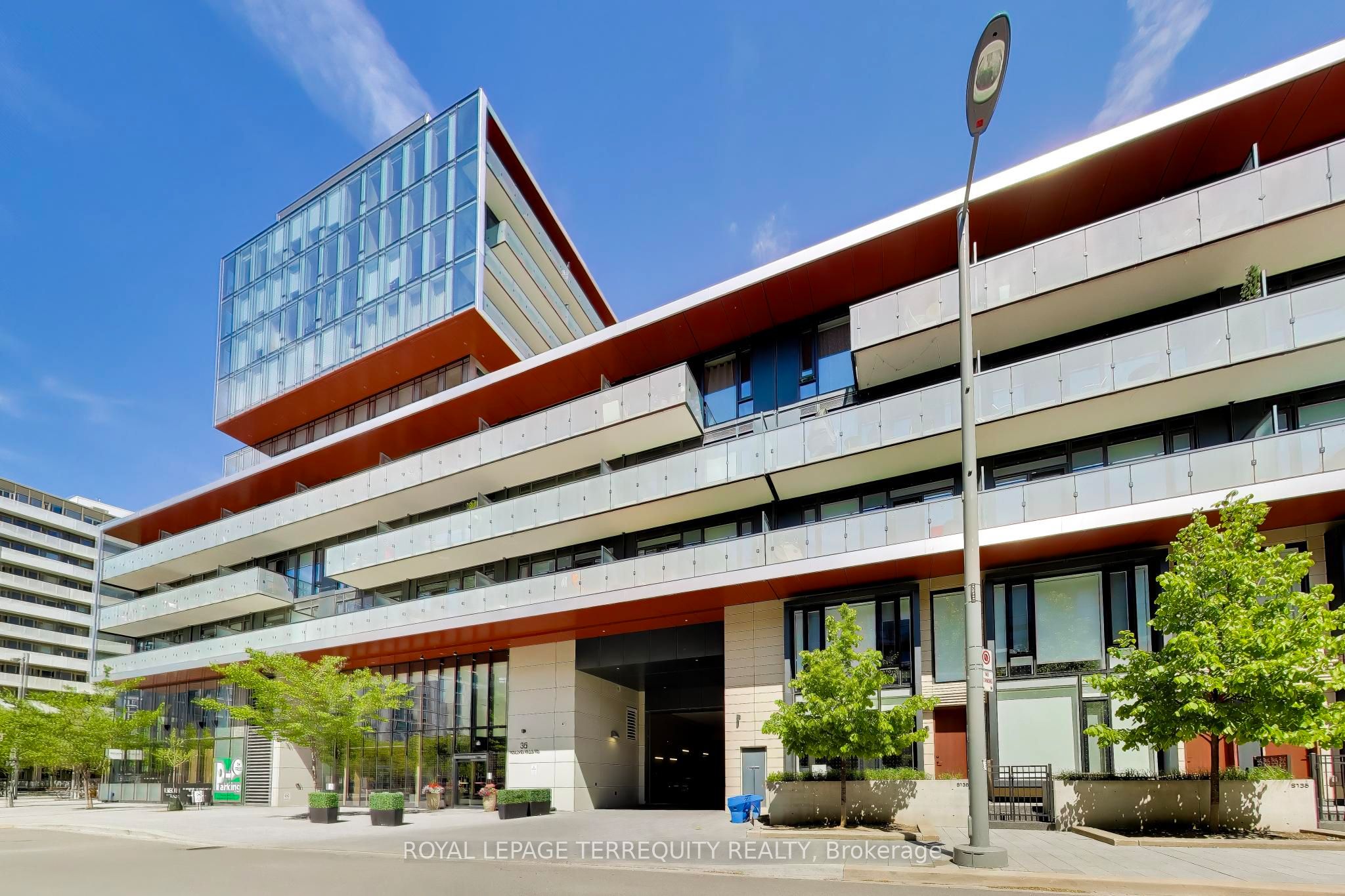 S132-180 Mill Street, Toronto, ON, M5A 0V7 photo 2