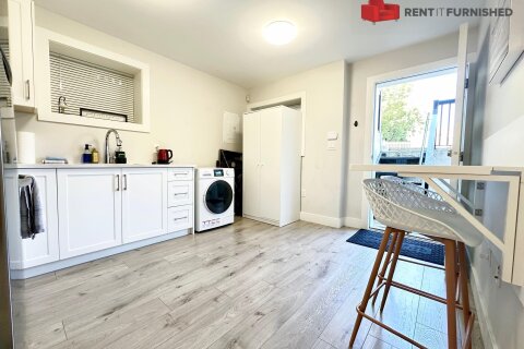 Additional image 8 of 3460 Prince Edward Street, Vancouver, BC, V5V 3X7
