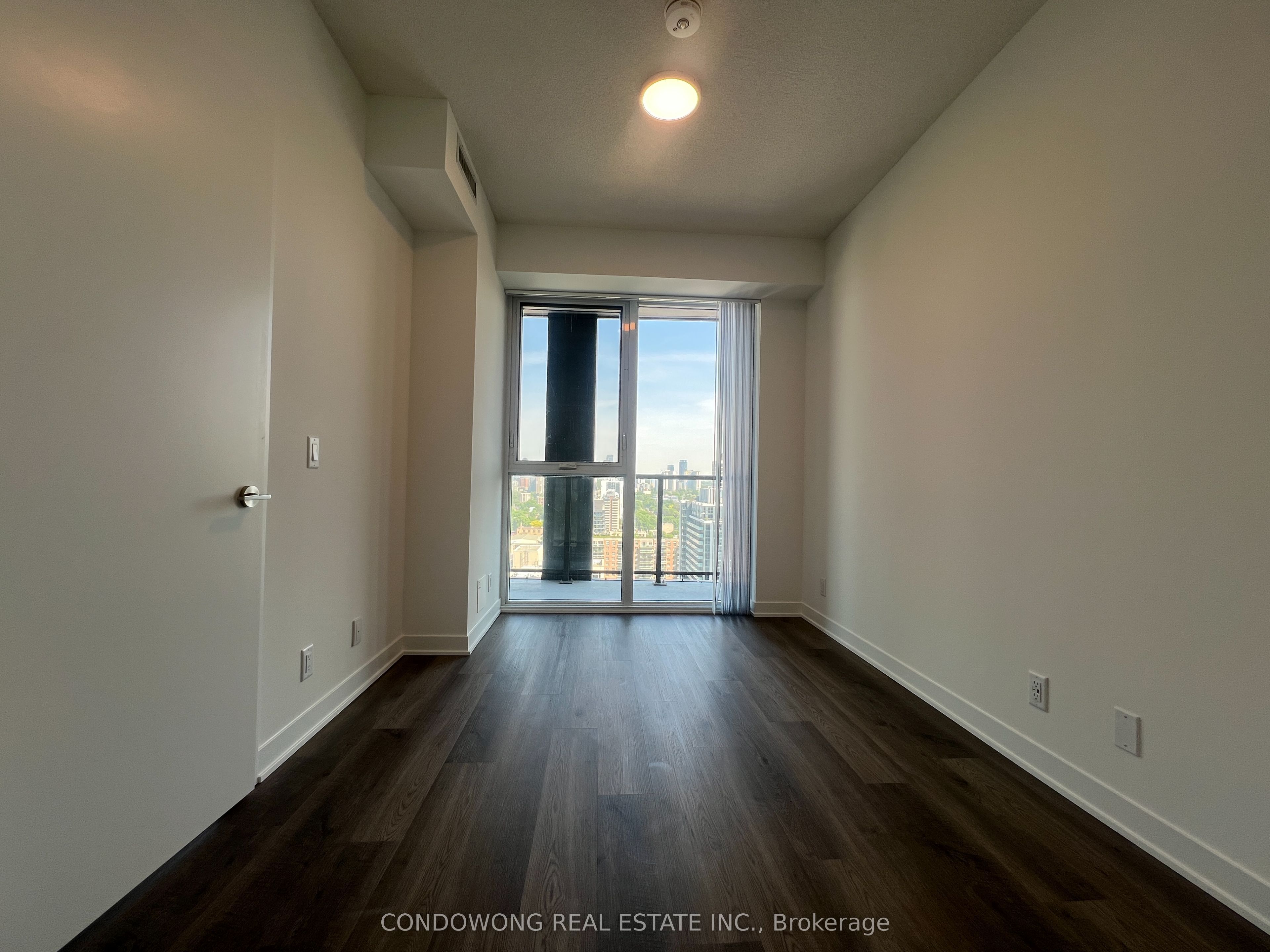 Additional image 5 of 2702-180 Front Street E, Toronto, ON, M5A 0A9