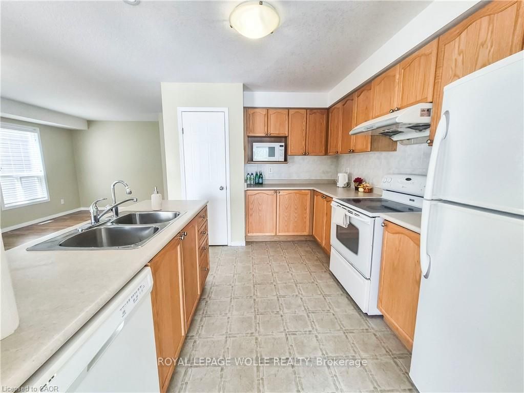 775 Karlsfeld Road, Waterloo, ON, N2T 2X2 photo 3