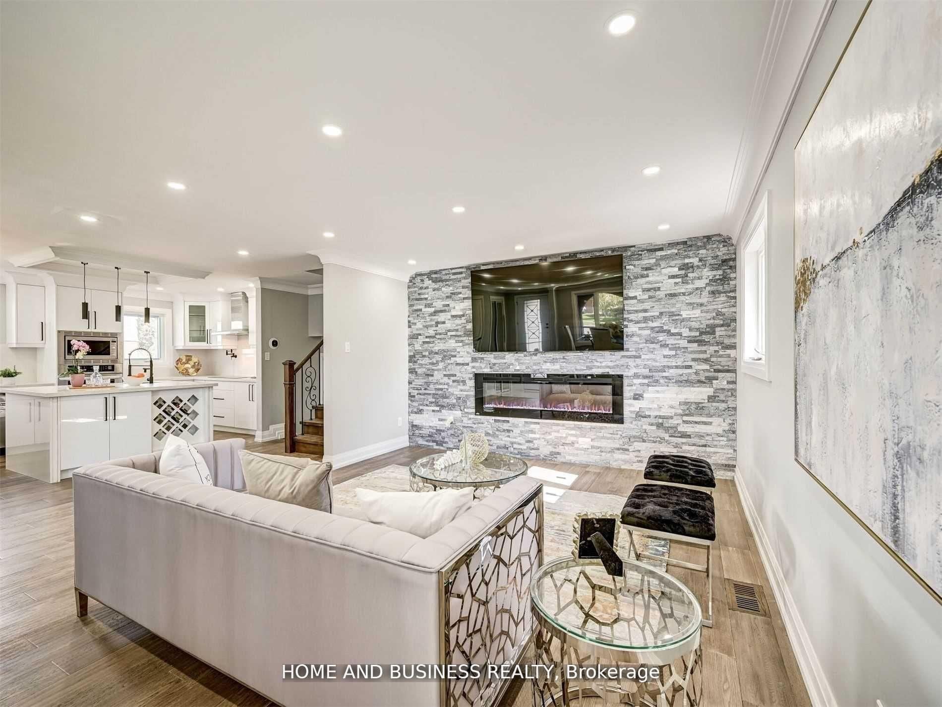 Additional image 3 of Upper-470 Louis Drive, Mississauga, ON, L5B 2J6