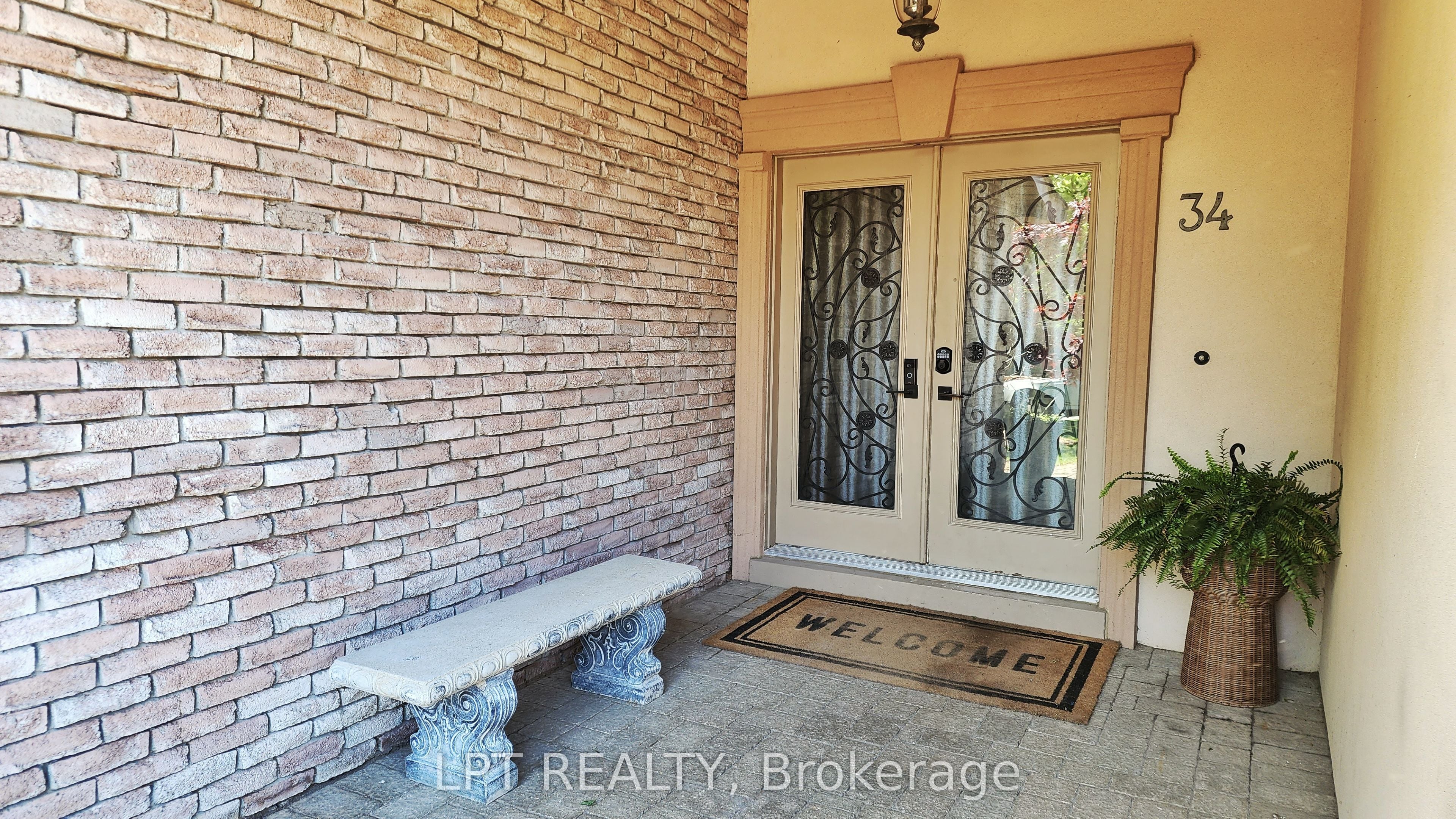 34 Noam Drive, Barrie, ON, L4N 4P1 photo 3