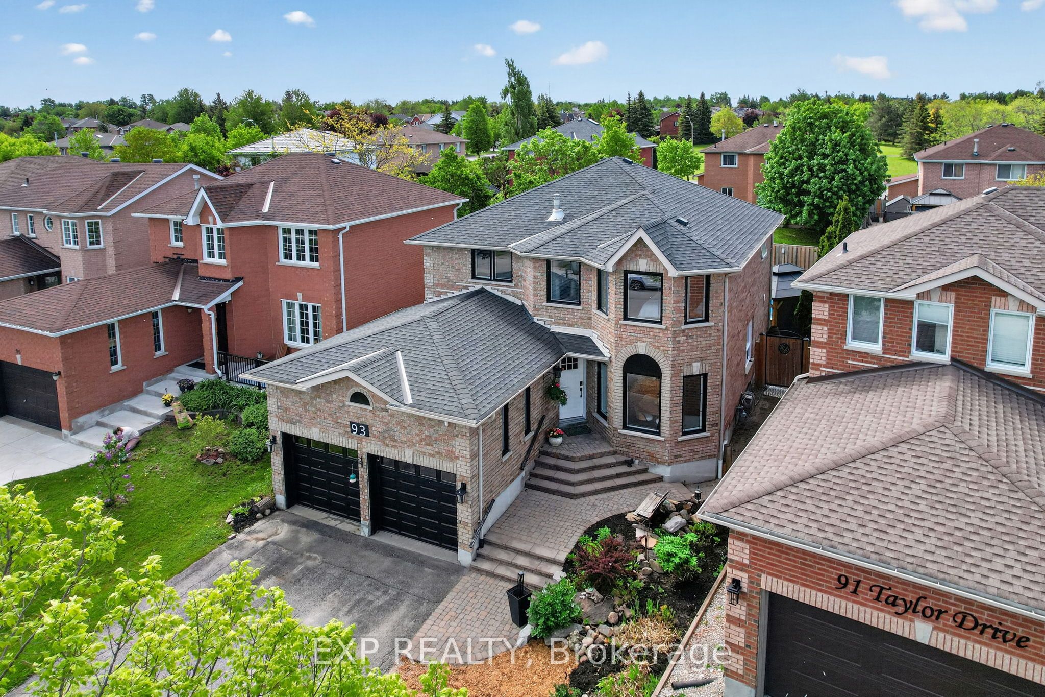 93 Taylor Drive, Barrie, ON, L4N 8K3