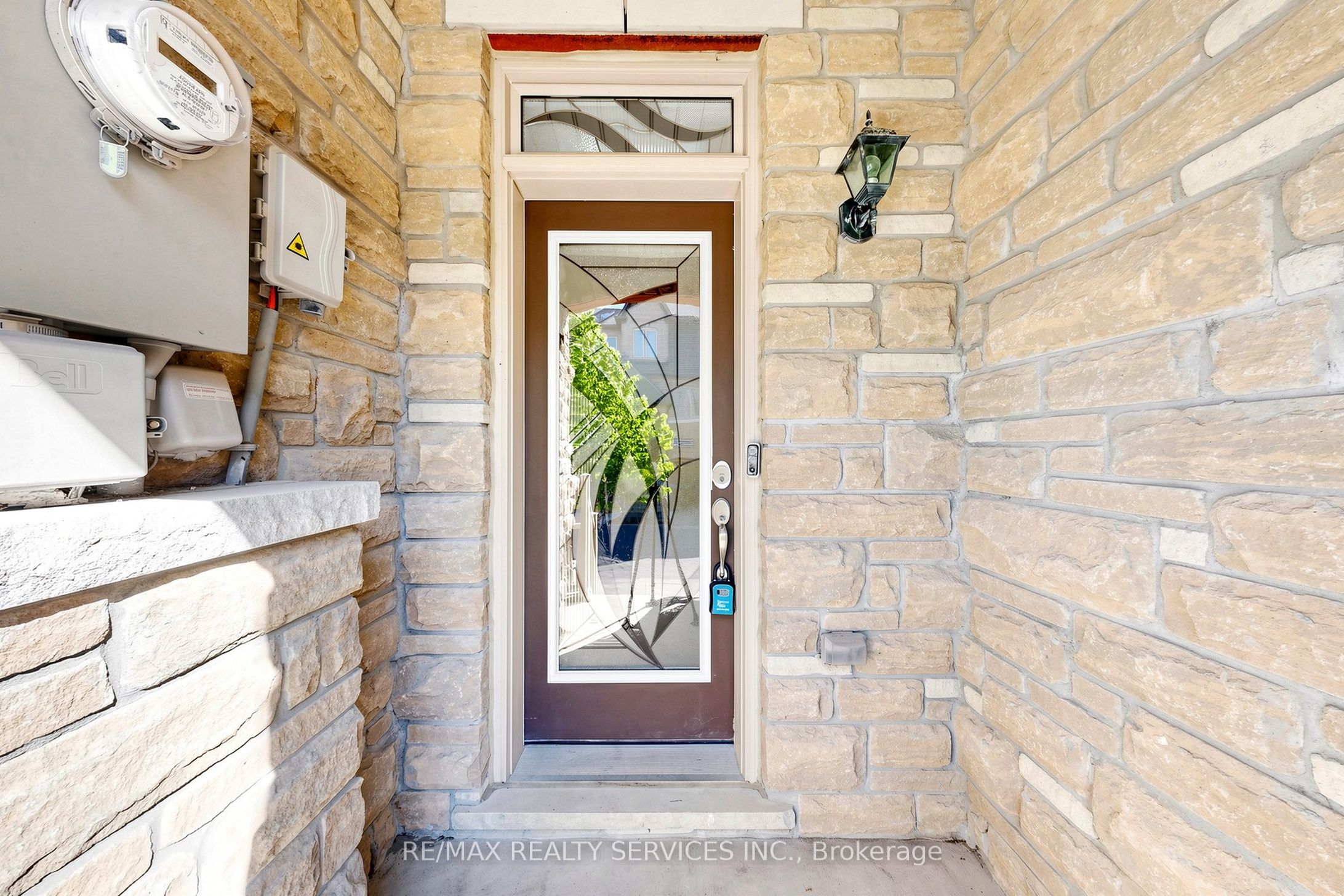 19 Sea Drifter Crescent, Brampton, ON, L6P 2S1 photo 4