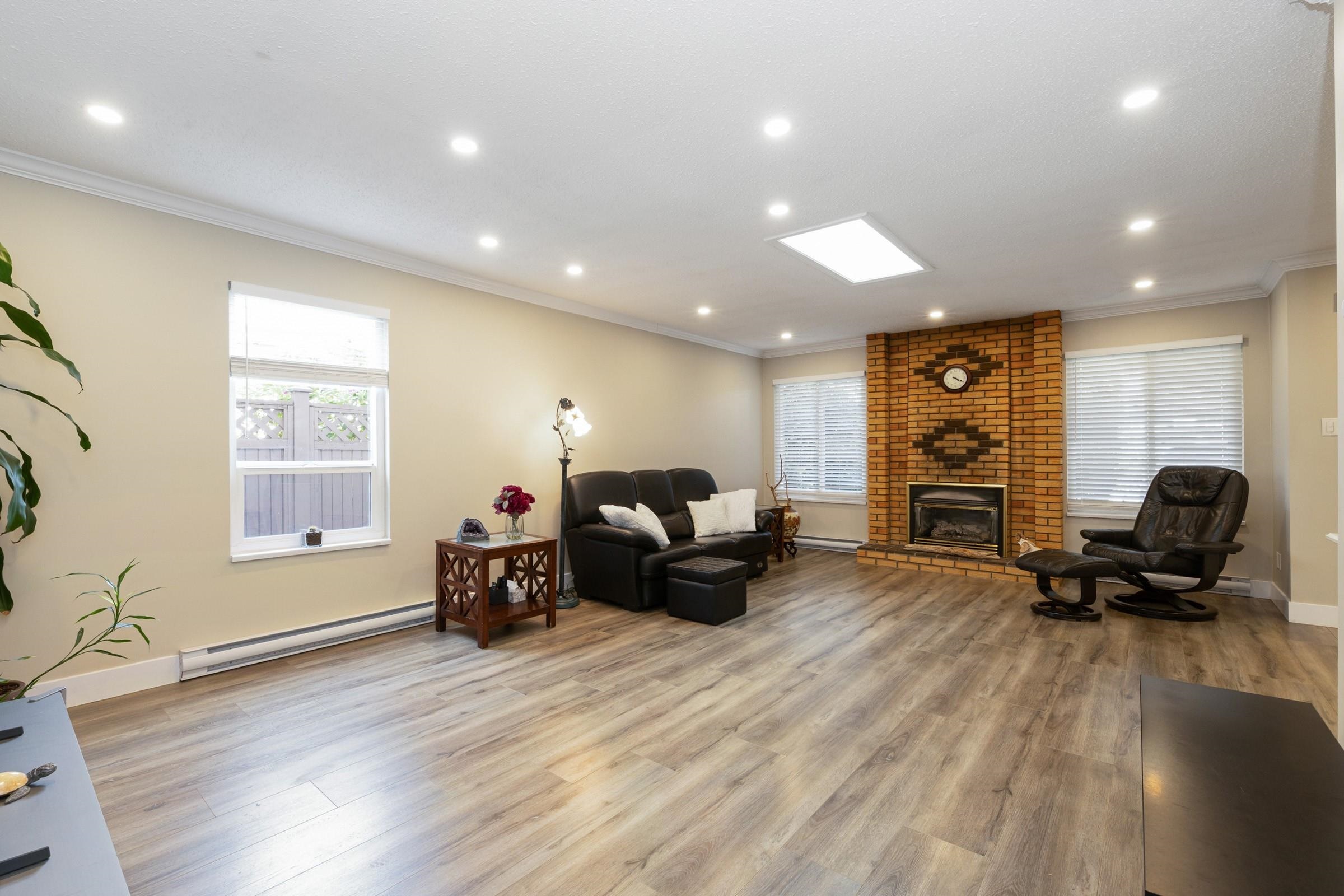 Additional image 3 of 9683 155b Street, Surrey, BC, V3R 7N9