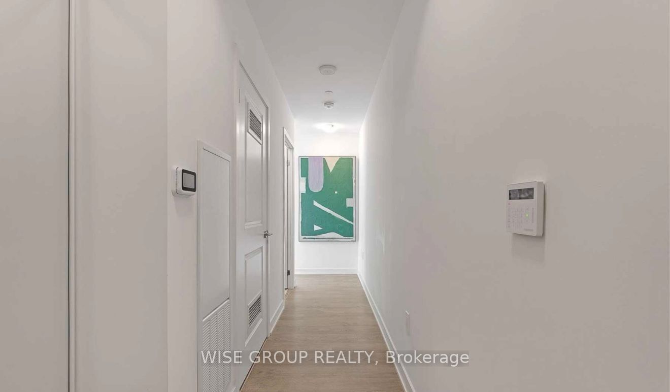 LPH04-120 Eagle Rock Way, Vaughan, ON, L6A 5C2 photo 2