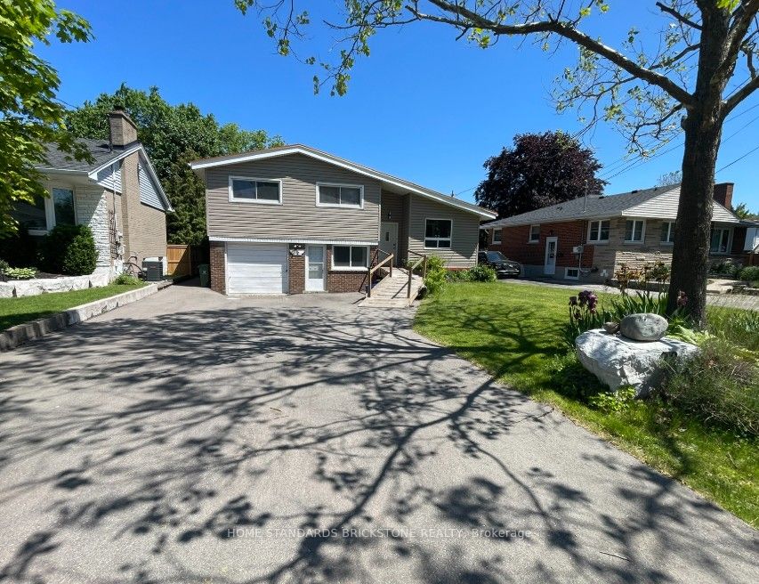 72 Mountain Avenue N, Hamilton, ON, L8G 3P5