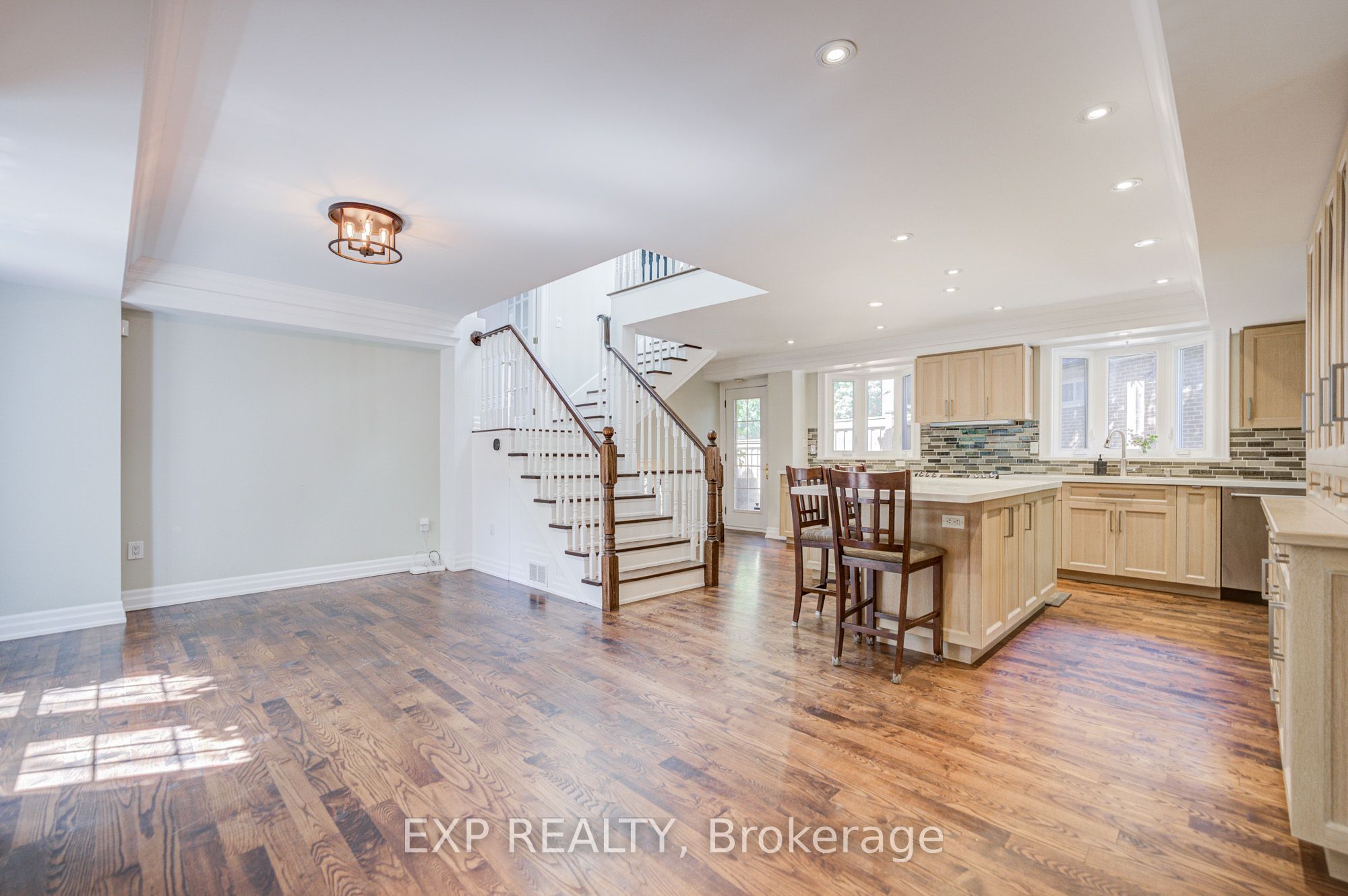 Additional image 6 of 82 Derby Court, Newmarket, ON, L3Y 5Z9