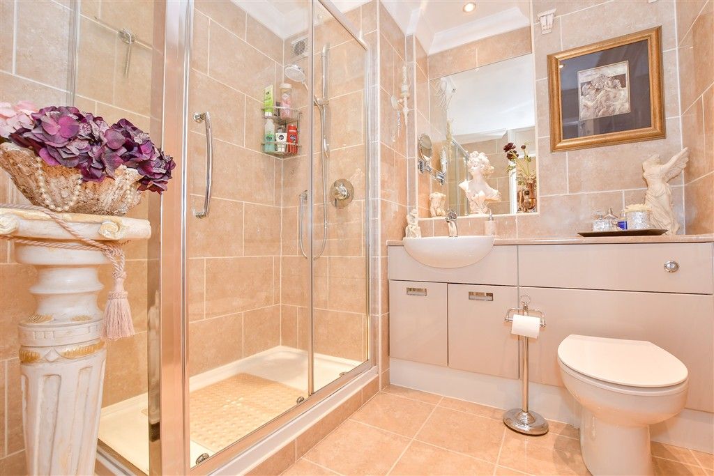 Additional image 10 of 1 bed flat for saleEsplanade, Esplanade, Rochester, Kent ME1