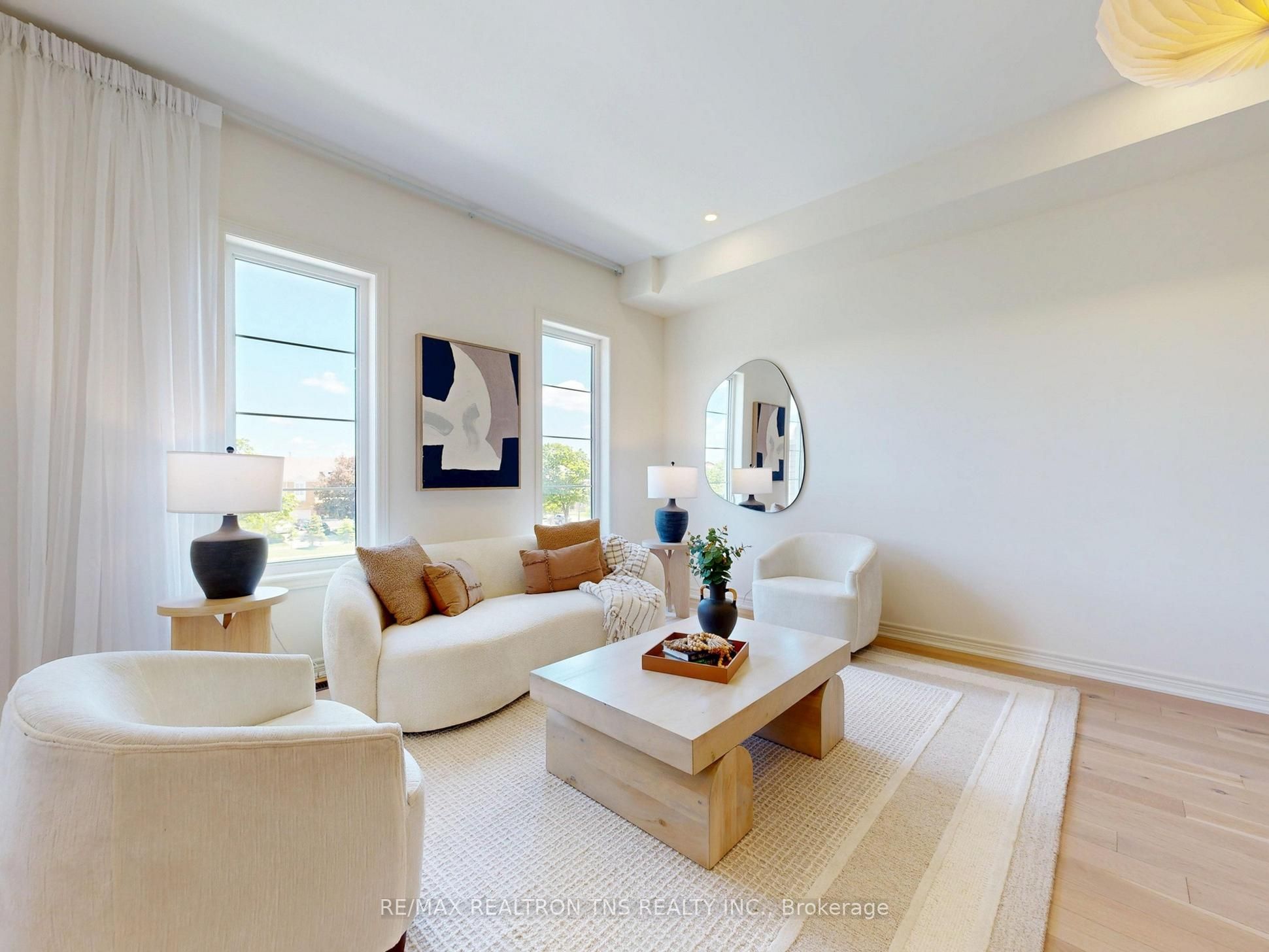 9442 Bayview Avenue, Richmond Hill, ON, L4C 5G9 photo 3