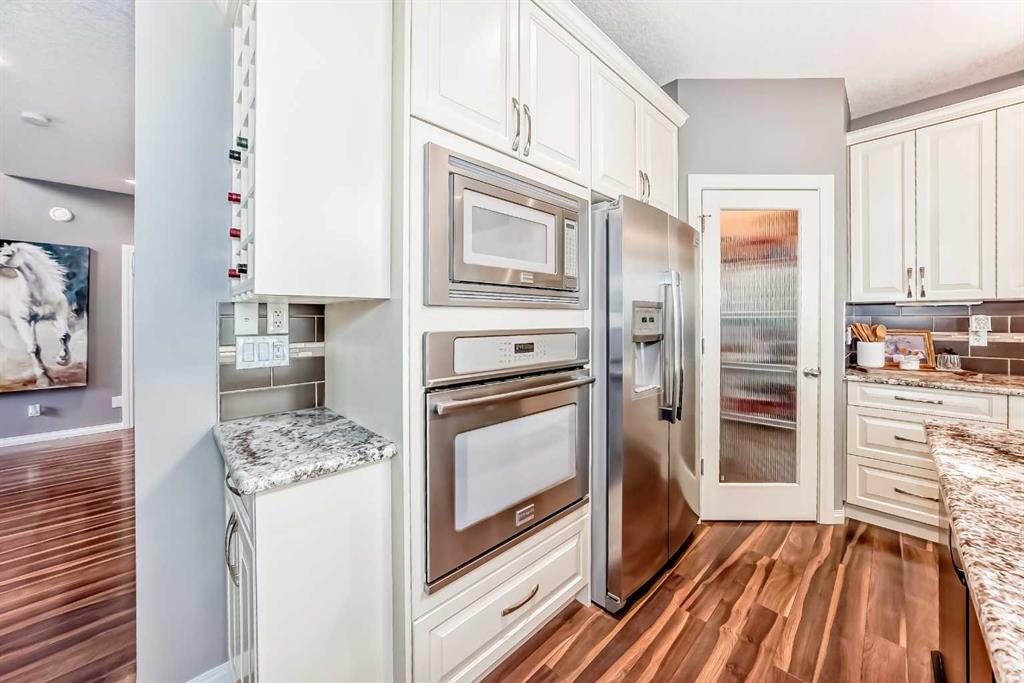 Additional image 6 of 71 Hillcrest Street SW, Airdrie, AB, T4B 0Y7