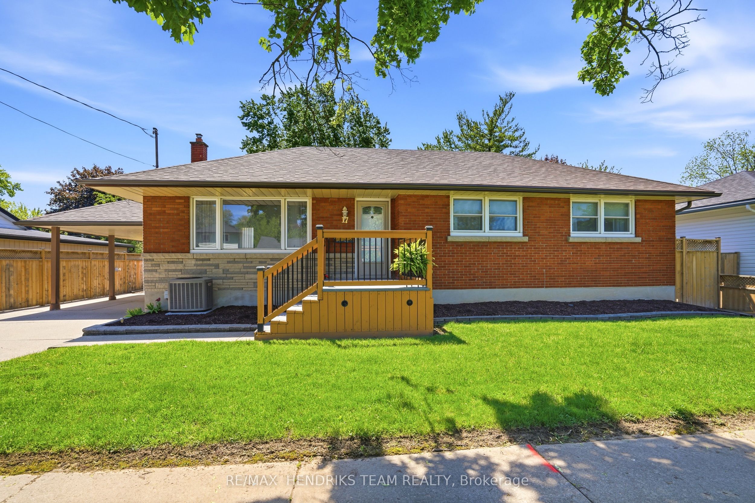 17 Sullivan Drive, St. Catharines, ON, L2N 1K3 photo 3