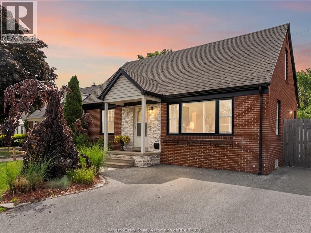 7241 Wyandotte Street, Windsor, ON, N8S1R5