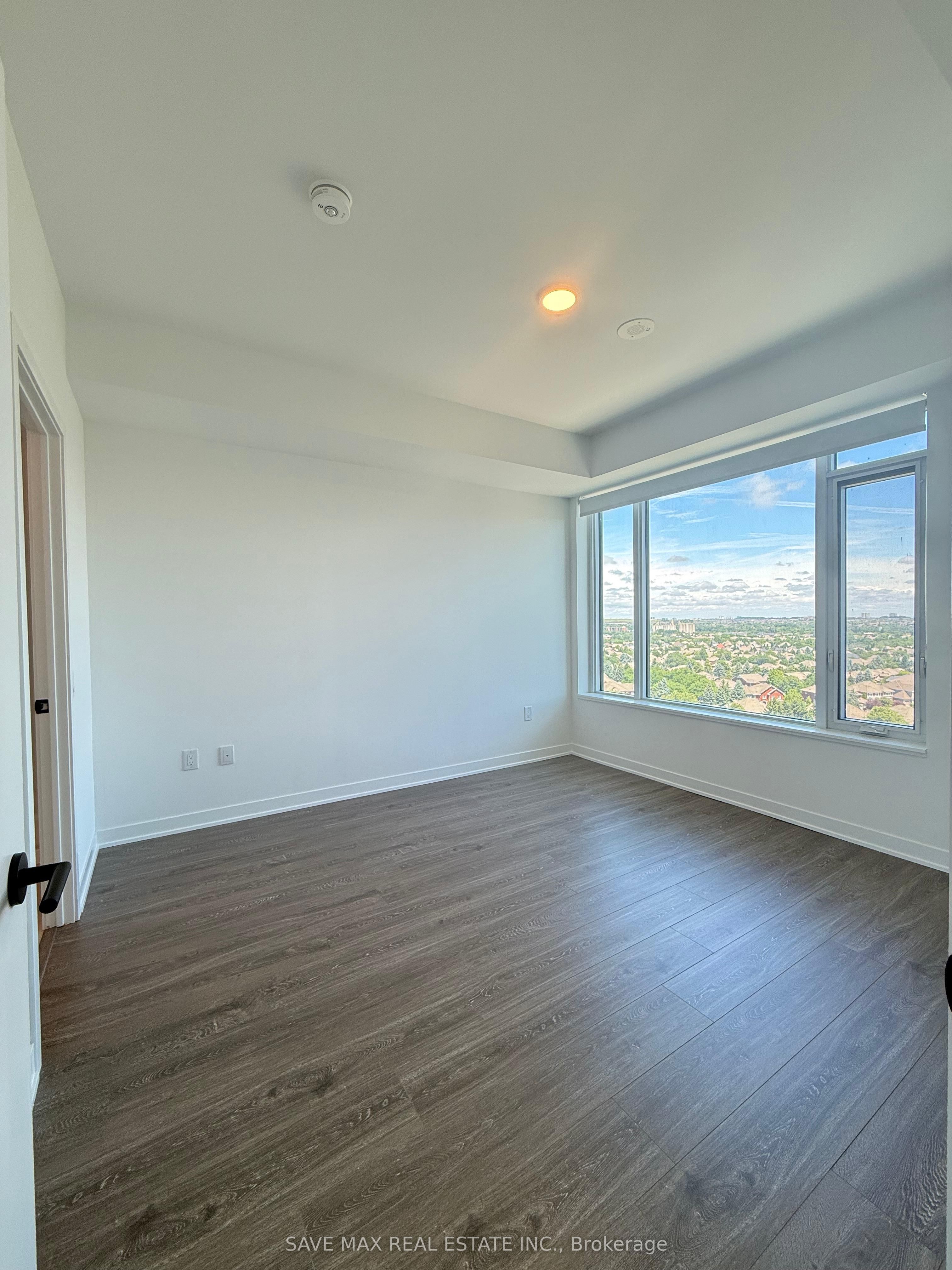 1203-2495 Eglinton Avenue W, Mississauga, ON, L5M 2T2 photo 4