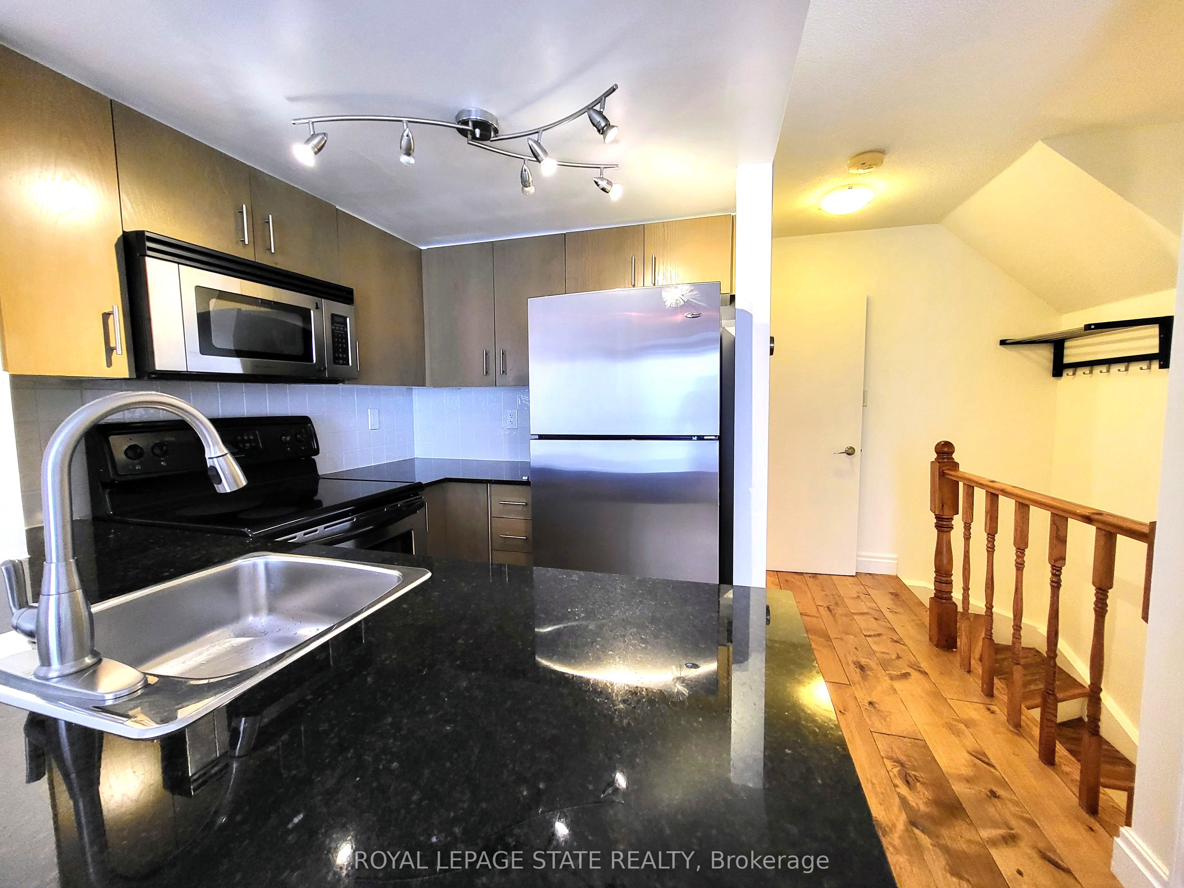 1122-20 Laidlaw Street, Toronto, ON, M6K 1X2 photo 4